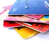 Im E-Commerce sind Kreditkarten derzeit nur eine von insgesamt 40 Bezahlmethoden. (Bild: Michael Staudinger / PIXELIO, www.pixelio.de)