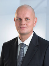 Olaf Koch, Vorstand der Metro-Gruppe, kann zumindest ein Umsatzplus von 1,2 Prozent vorlegen. Moderates Wachstum für 2013 wird erwartet. (Foto: Metro AG)