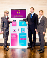Alexander Wrabetz, ORF-Generaldirektor, Andreas Bierwirth, CEO T-Mobile Austria und Michael Wagenhofer, Geschäftsführer ORS präsentieren simpliTV bei T-Mobile.
