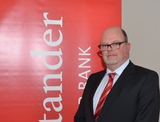 Olaf Peter Poenisch, Vorsitzender und Geschäftsführer Markt von Santander Consumer Bank Österreich, peilt ein kräftiges Wachstum an. 