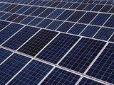 Hauptpreis beim Wiener Energiequiz 2013 sind Photovoltaik-Paneele für das Wien Energie BürgerInnen-Solarkraftwerk in Wien Mitte im Wert von je 950 Euro inklusive 3,1% jährlicher Vergütung. (Foto: BürgerInnen-Solarkraftwerk)