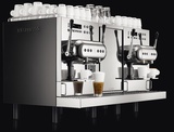 Beeindruckende Optik und Leistung: Die Aguila wurde speziell für Betriebe mit hohem
Kaffeeumsatz entwickelt. (Foto: Nespresso)