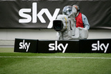 Im Rahmen eines internen Showcases wurde erstmals ein Fußballspiel über Satellit live in Ultra HD (HEVC mit 50 Bildern/Sekunde) übertragen. (©Sky)