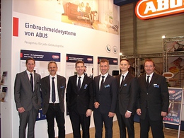 Das Team von ABUS Austria rund um Geschäftsführer Thomas Ollinger (3.v.l.) sorgte für beste Beratung zum Thema Sicherheit.