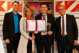 v.l. Ronald Pux (TNT Innight Austria GmbH, Sponsor des Awards), Margot Tschank (Veranstaltungsorganisation KVA), Konrad Rathmayr (Assistent Technische Leitung Miele) und Herbert Vock (Geschäftsführender Vorstand KVA). 