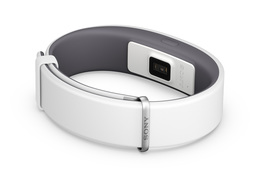 Das smartBand 2 von Sony Mobile Communications wartet mit einem optischen Sensor für die Herzfrequenz auf und dient gleichzeitig als Fernsteuerung für das Smartphone. (Foto: Sony Mobile)