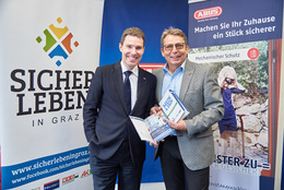 Kooperationspartner in Sachen Sicherheit: ABUS-GF Thomas Ollinger (li.) und „Sicher in Graz”-GF Werner Miedl.