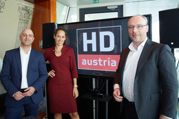 M7 Country Manager Martijn van Hout (re.) stellte heute die neue SAT-TV-Plattform von HD Austria offiziell vor. (©Eviso AustriaAPA-Fotoservice/Preiss)