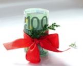 Umtausch oder Geld zurück? Der VKI gibt Konsumenten Tipps für einen reibungslosen Weihnachtseinkauf. (Bild: gänseblümchen/ pixelio.de)