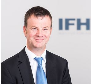 Dr. Kai Hudetz, Geschäftsführer des IFH Köln, glaubt fest an die 2014 vom IFH Köln aufgestellte These, dass in einigen Jahren rund 90% aller reinen Online-Händler vom Markt verschwunden sein werden. (Foto: IFH Köln)