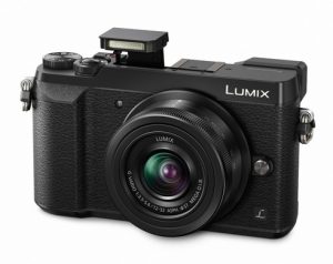 Mit der LUMIX GX80 bringt Panasonic ein neues Top-Modell im mittleren Preissegment.
