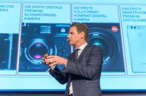 Dieses Dual-Kamerasystem hat Huawei gemeinsam mit Optik-Spezialist Leica entwickelt. Was hinter dieser Zusammenarbeit steckt, darüber gab Oliver Kaltner, Vorstandsvorsitzender der Leica Camera AG, Auskunft.  