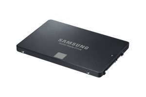 Die Samsung SSD 750 EVO-Serie soll auch für Einsteiger die Vorteile eines Solid State Drives verfügbar machen. 