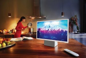 Eines der IFA-Highlights von Philips TV wird das Modell 24PFS5231 sein – „ein kompaktes Zweitgerät mit 62 cm-Bilddiagonale“, so TP Vision. „Er ist zugleich TV, Monitor und überzeugende Wireless Home Audio-Lösung mit hochwertigen und leistungsstarken Lautsprechern für Bluetooth-Streaming.“