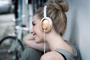 …die extrem leichten Kopfhörer der Flite-Serie…