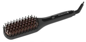Die Remington Glättbürste CB7400 ist Haarbürste und Haarglätter in einem Gerät. Der Hersteller verspricht ein Glätten der Haare in nur einem Zug, während das natürliche Volumen der Haare beibehalten wird. 