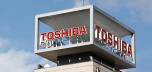 Ob und wie es mit Toshiba und seinen rund 190.000 Beschäftigten weitergehen wird, steht angesichts der milliardenschweren Verluste in den Sternen. (Fo: Reuters)

