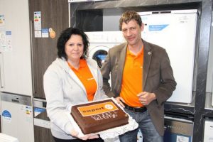 Willkommen bei Expert! Rene und Nicole Kutschera sind mit ihrem Geschäft in Zemendorf bei Mattersburg nun Teil der Kooperation.