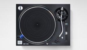 Technics präsentiert mit dem SL-1200GR und dem SL-1210GR die Neuauflagen des DJ-Turntable-Klassikers.
