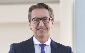 Leonhard Schitter, Vorstandssprecher der Salzburg AG und seit Mitte Juni neuer Präsident von Oesterreichs Energie, will einen Aufschub bei den äußerst ambitionierten Einführungsplänen für Smart Metering erreichen. (©Oesterreichs Energie)
