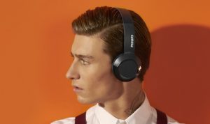 Keine störenden Kabel und Stecker, hoher Tragekomfort und satter Sound mit dem Extra an Bass – das bieten die neuen Bluetooth OnEar-Kopfhörer SHB3075 von Philips.