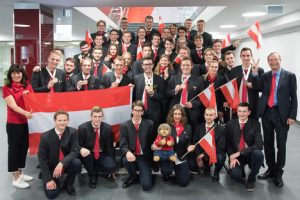 Das erfolgreiche Team Austria nach der Rückkehr von der  WorldSkills 2017 in Abu Dhabi. (©WKÖ/Blauensteiner)
