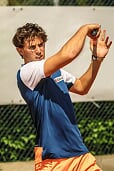 Österreichs derzeit erfolgreichster Tennisprofi verlängert seine Zusammenarbeit mit Saturn Mobile. 