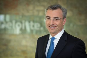 „72% der Unternehmen werden bis 2020 auf Robotik setzen”, prognostiziert Werner Kolarik, Partner bei Deloitte Digital in Österreich. (©APA Hinterramskogler)
