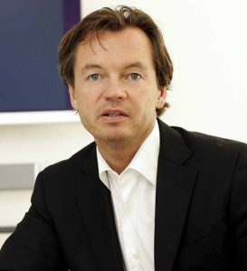Branchenkenner Hannes Lechner verantwortet den Vertrieb der Marken Sharp und Blaupunkt in Österreich. 
