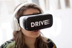 Samsung Electronic und ÖAMTC Fahrtechnik haben gemeinsam die VR-App „Samsung Drive
