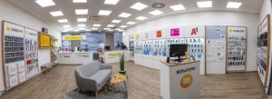 Am neuen Standort im EKZ Interspar bietet der HandyShop St. Veit nun auch ein doppelt so großes Zubehörprogramm und integriert einen Post-Partner-Shop. 
