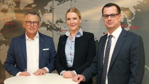 Sparten-Obmann Peter Buchmüller, Sparten-Geschäftsführerin Iris Thalbauer und Ernst Gittenberger (KMU Forschung Austria) haben die Zwischenbilanz des Handels für das erste Halbjahr 2018 präsentiert. 