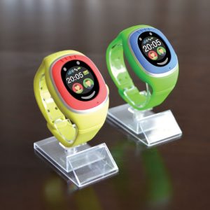 Die Kids Watch gibt es in den Farb-Varianten Gelb/Rot und Grün/Blau.