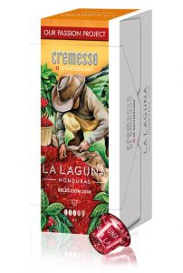 Cremesso präsentiert die neue Limited Edition „La Laguna Selección 2018“. Diese wird als ein cremiger Kaffee mit langem Abgang beschrieben. 