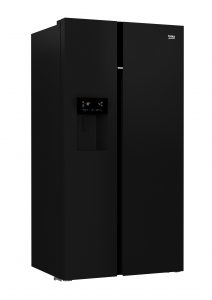 Trendfarbe Schwarz gilt auch in der Küche: Beko hat dafür seinen neuen Side-by-Side-Kühlschrank GN 162333 ZGB vorgestellt.
