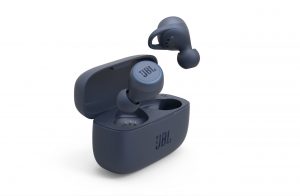 Der True Wireless-Kopfhörer JBL LIVE 300TWS ergänzt das wachsende Portfolio an kabellosen Sportkopfhörern.