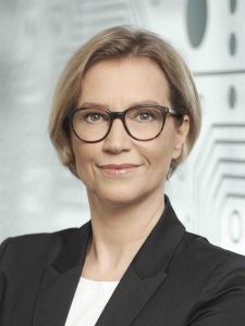 Marion Mitsch übernahm mit 1. Jänner 2021 die Leitung des Fachverbands der Elektro- und Elektronikindustrie von Lothar Roitner. (Foto: FEEI)