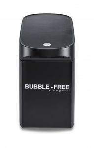 Mit der bugatti Bubble-Free Box werden lästige Luftblasen unter dem aufgebrachten Cover durch Unterdruck abgesaugt.