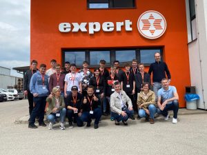 15 Auszubildende nahmen bei dem Expert Lehrlingscollege vom 2. bis 4. Mai in Wels und Ansfelden teil.