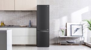 Die neue Kühl-Gefrierkombination von LG soll den jährlichen Energieverbrauch im Vergleich zu anderen LG-Kühlschränken der Energieeffizienzklasse A um zehn Prozent senken.