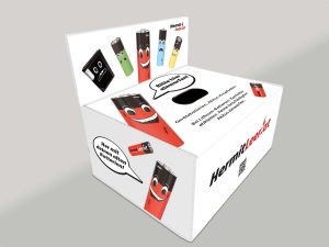 In den vielen, im österreichischen Handel verteilten „Her mit Leer“-Sammelboxen können Konsumenten ihre alten Batterien und Akkus entsorgen.