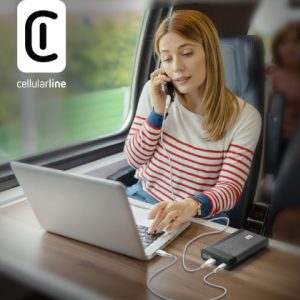 Perfekte Reisebegleiter: Die Powerbanks ROCKET und MAXI von Cellularline überzeugen durch hohe Kapazität und schnelle Ladeleistung.