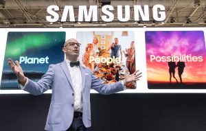 Benjamin Braun, Chief Marketing Officer, Samsung Europe, präsentierte am Pressetag der IFA die Visionen von Samsung.