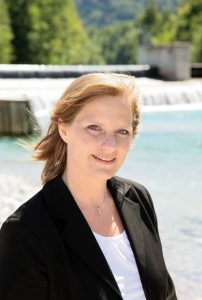 Martina Prechtl-Grundnig, Geschäftsführerin EEÖ, sieht Österreich durch das Inkrafttreten der Erneuerbare-Energien-Richtlinie (RED III) zum raschen Handeln gefordert.