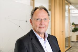 Robert Pfarrwaller wird weiterhin Vorstandsmitglied des globalen Executive Teams der REXEL Gruppe sowie Cluster Director für Österreich, die Schweiz, Deutschland und Slowenien bleiben.
