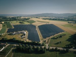 Das Großprojekt in Weissach im Tal (Baden-Württemberg): eine 11,6-MWp-PV-Anlage mit 20-MWh-Batteriespeicher von Sigenergy.